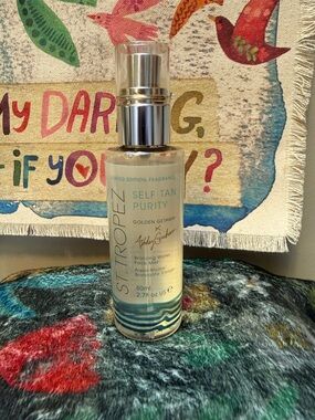 St. Tropez Self Tan Purity Face Mist — Gold and Clear Bottle